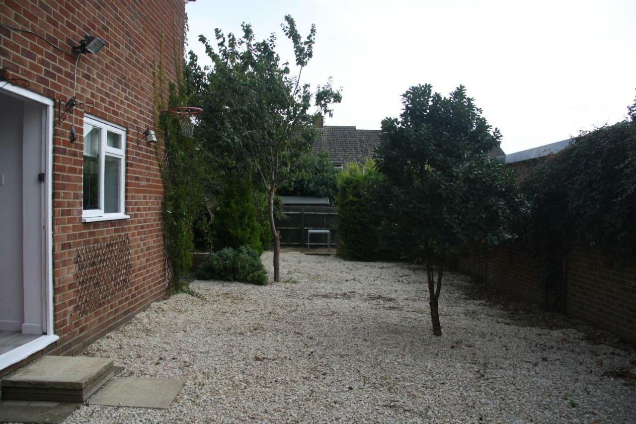 St Anne'S Serviced Accommodation - Bicester Oxfordshire Экстерьер фото